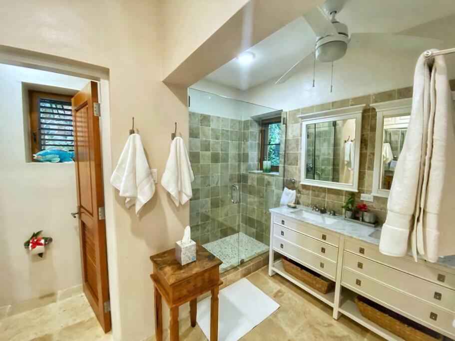 Luxury 7Br Waterfront Villa With Views Of Marina Cay And Scrub Island East End Εξωτερικό φωτογραφία